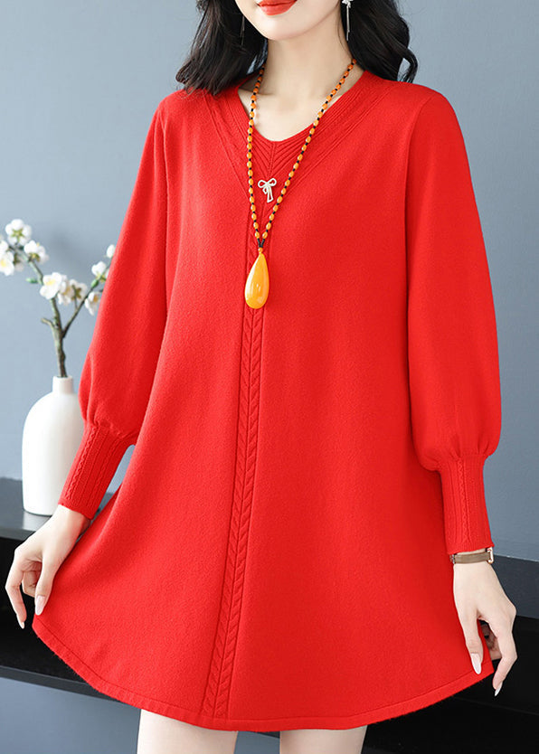 Well Tailored Sweater with a Graceful Silhouette
