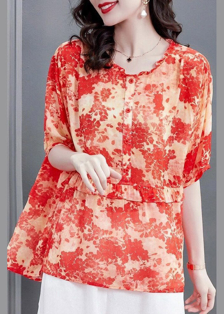 Well Tailored Top with a Graceful Silhouette