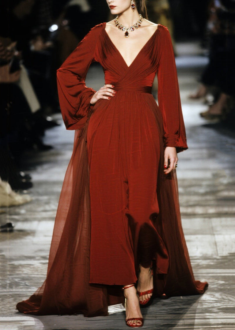 Beautifully Crafted Dress in a Classic Style