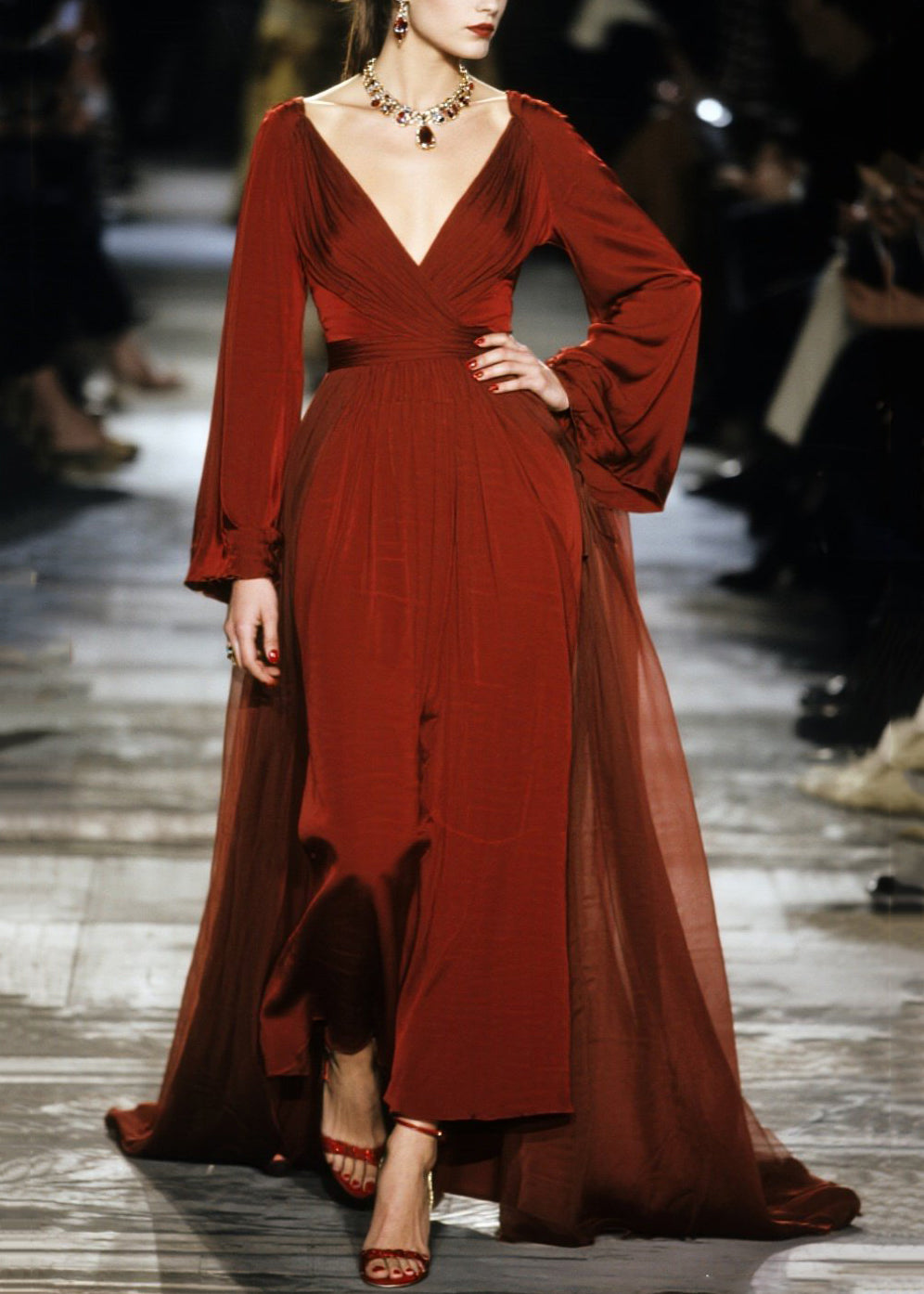 Beautifully Crafted Dress in a Classic Style