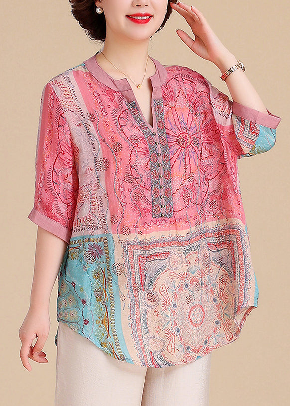 Sophisticated Blouse with a Clean Classic Look