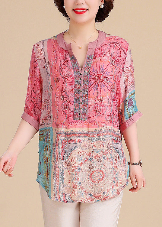 Sophisticated Blouse with a Clean Classic Look