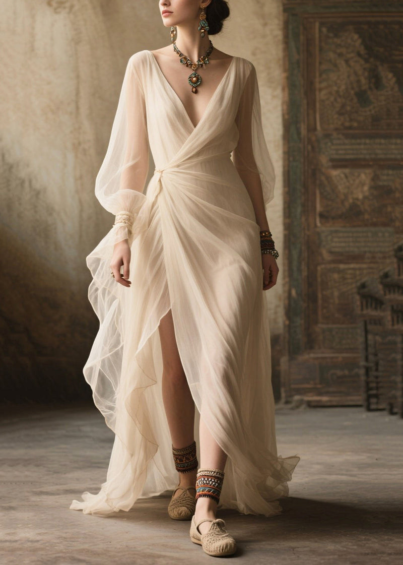 Effortlessly Elegant Dress with a Timeless Design