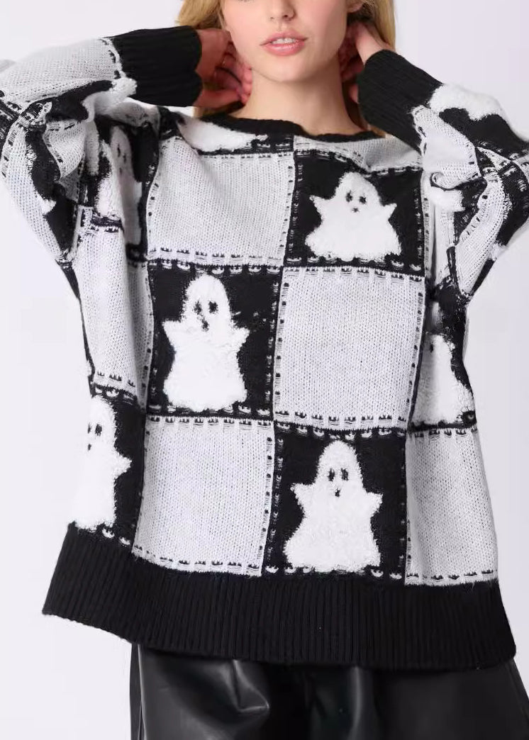 Classic Vintage Sweater with a Flattering Fit