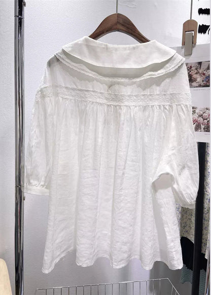 Well Tailored Blouse with a Graceful Silhouette
