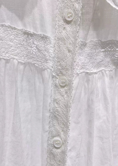 Well Tailored Blouse with a Graceful Silhouette