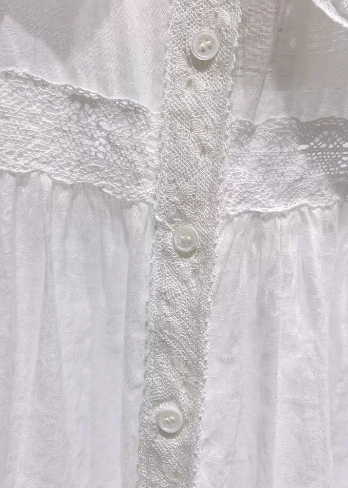 Well Tailored Blouse with a Graceful Silhouette