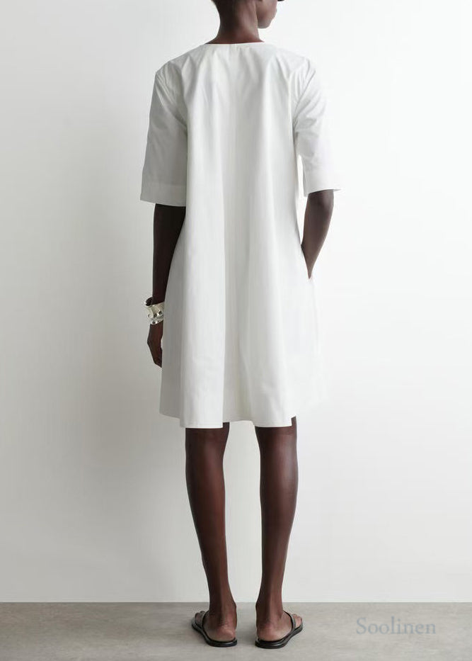 Classic Vintage Dress with a Flattering Fit