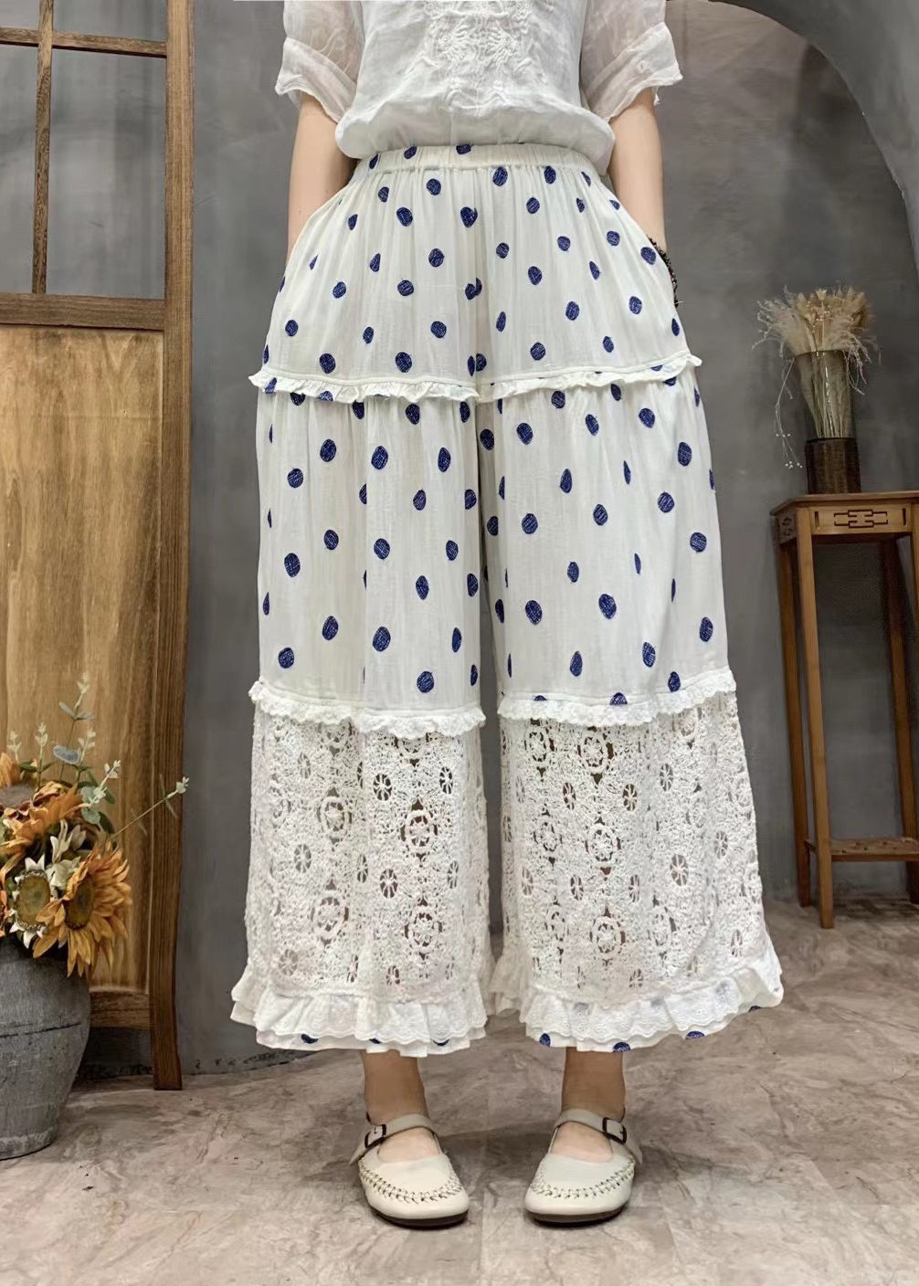 Well Tailored Pants with a Graceful Silhouette