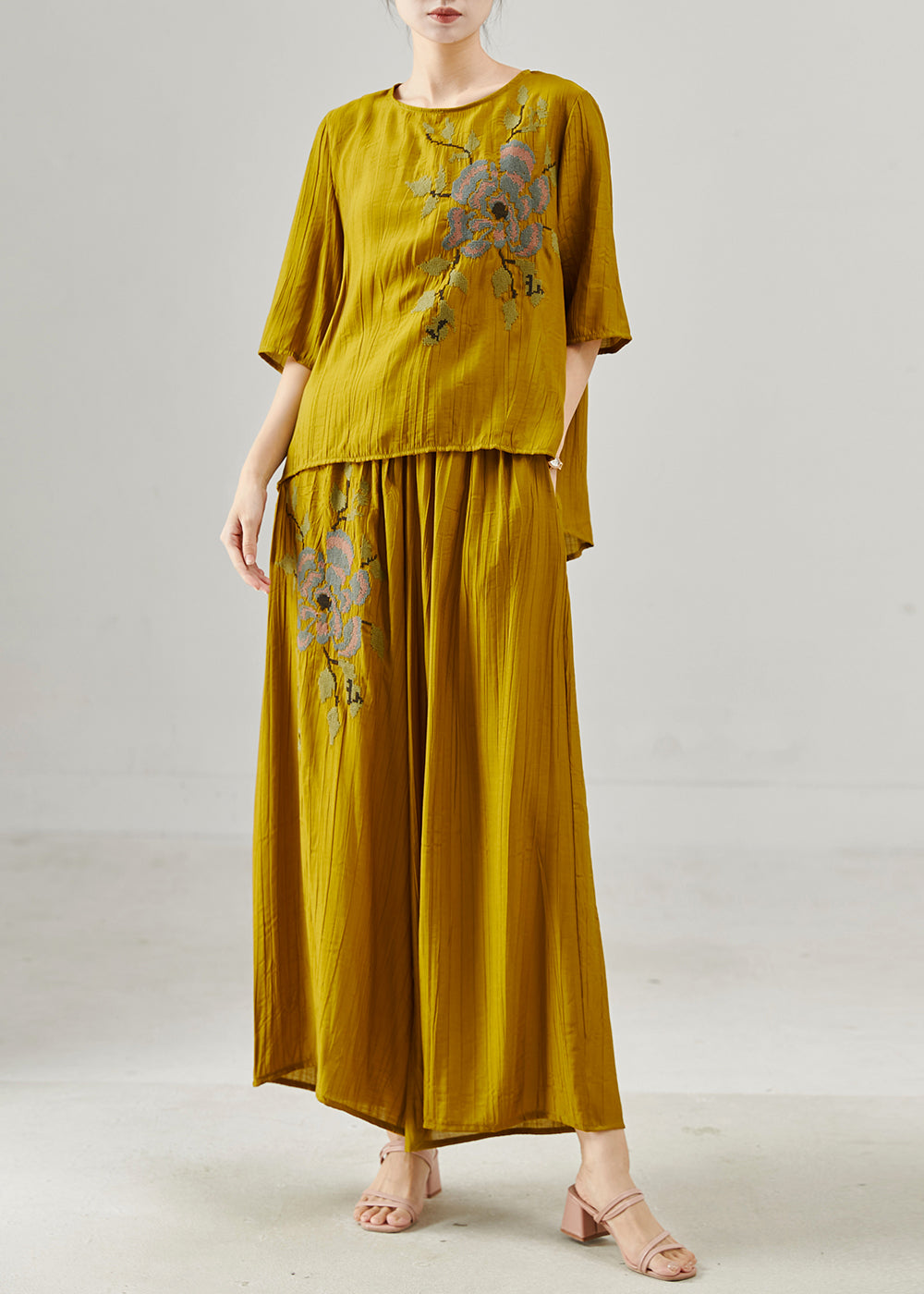 Sophisticated Garment with a Clean Classic Look