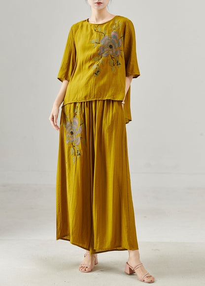 Sophisticated Garment with a Clean Classic Look