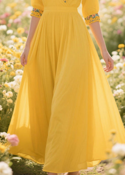 Beautifully Finished Dress in a Timeless Design