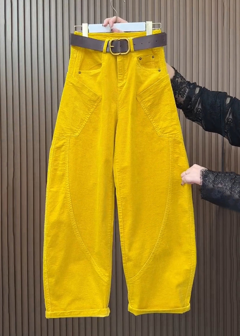 Effortlessly Elegant Pants with a Timeless Design