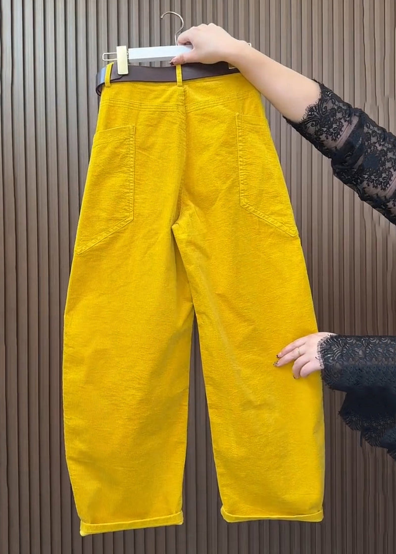 Effortlessly Elegant Pants with a Timeless Design