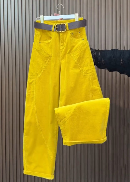 Effortlessly Elegant Pants with a Timeless Design