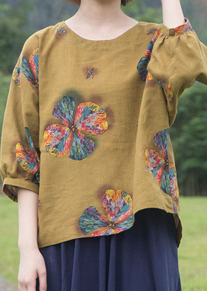 Effortlessly Elegant Top with a Timeless Design