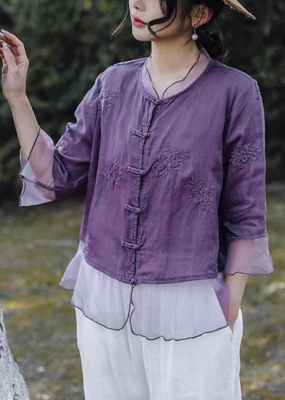 Beautifully Crafted Blouse in a Classic Style