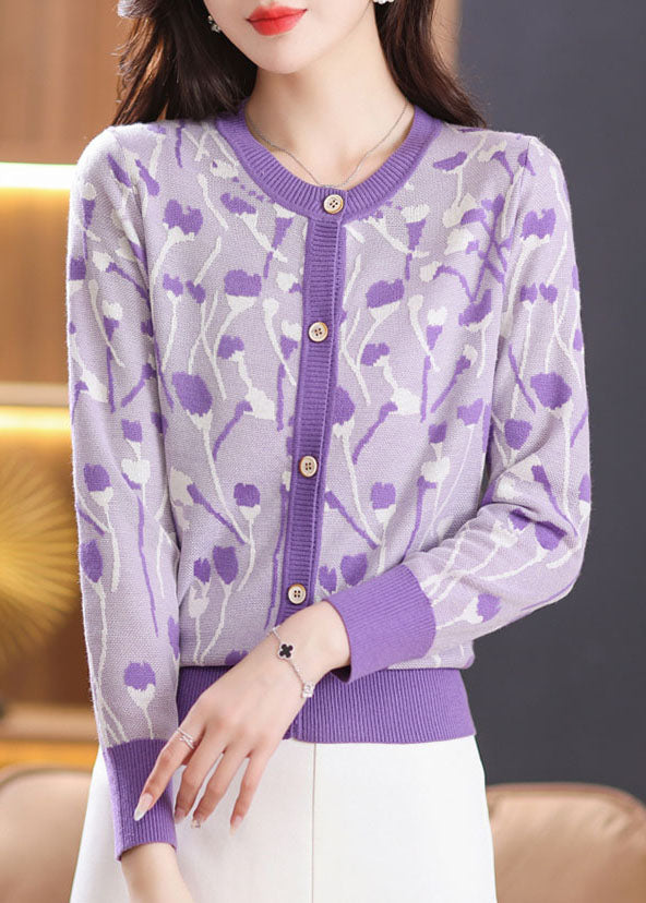 Well Tailored Cardigan with a Graceful Silhouette