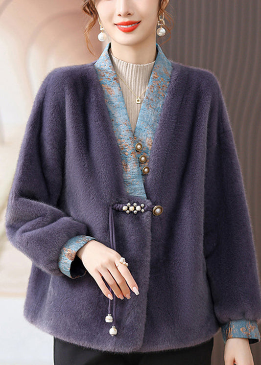 Gracefully Styled Coat for Any Occasion
