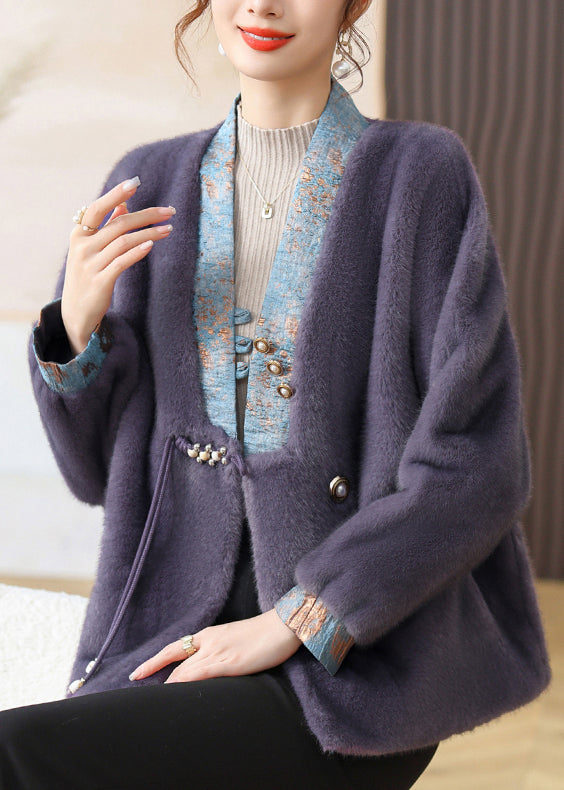 Gracefully Styled Coat for Any Occasion