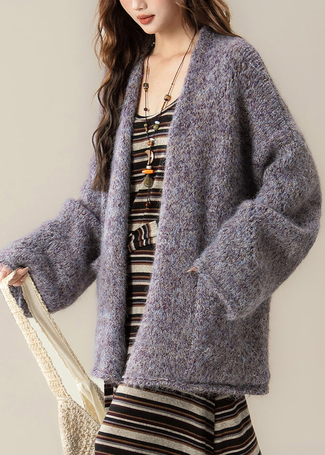 Well Tailored Cardigan with a Graceful Silhouette