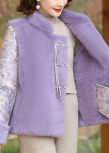 Gracefully Styled Coat for Any Occasion