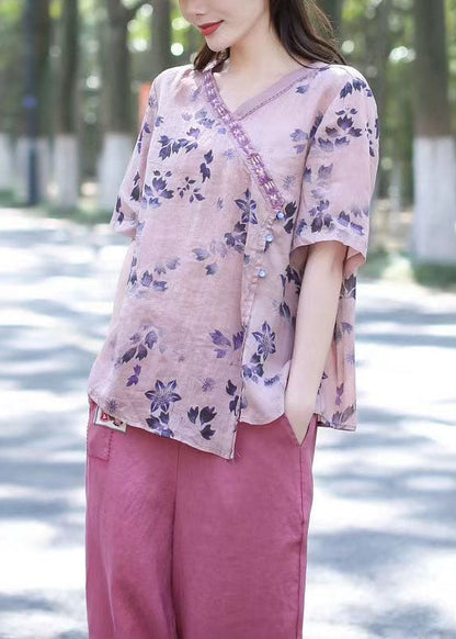 A Vintage Style Top with Delicate Timeless Details