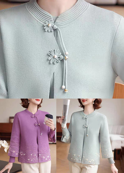 Classic Vintage Coat with a Flattering Fit