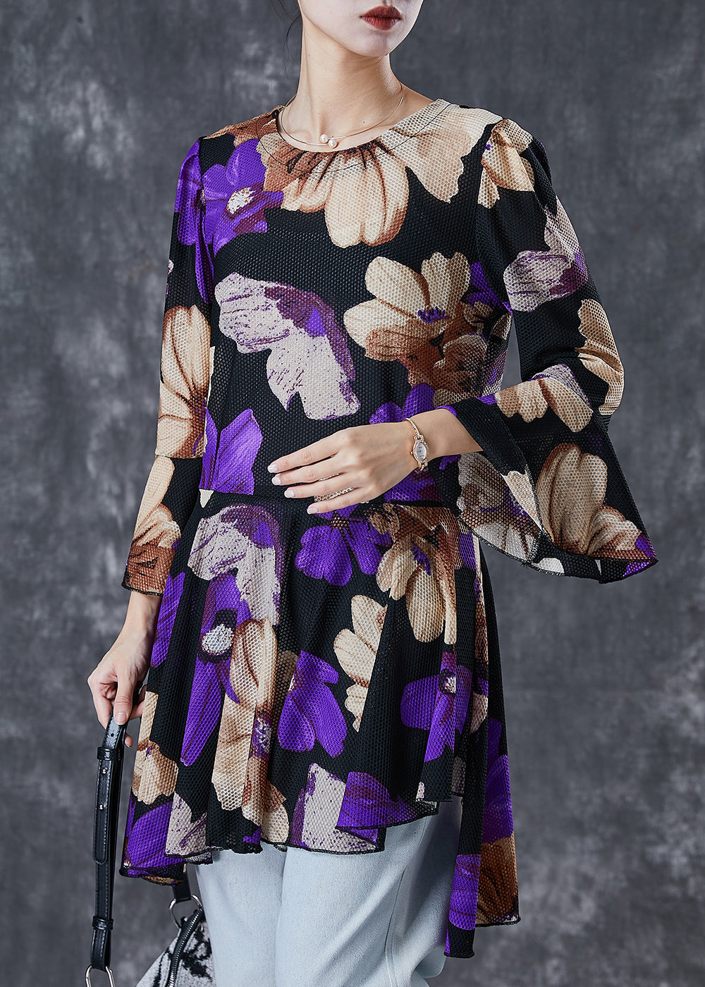 Elegantly Styled Blouse for Everyday Wear