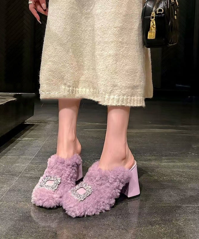 Graceful Orthopedic Slippers for Modern Look