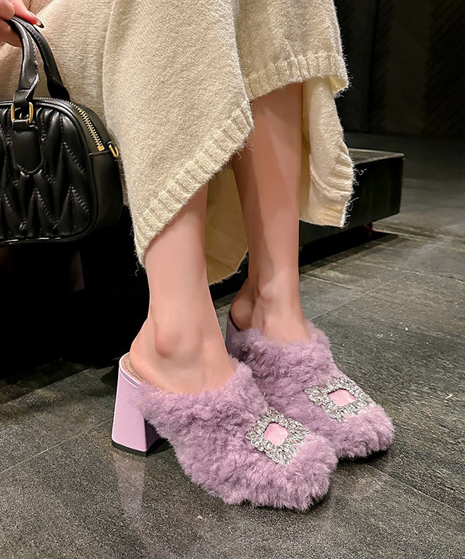 Graceful Orthopedic Slippers for Modern Look
