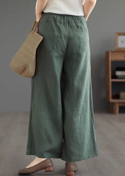 Effortlessly Elegant Pants with a Timeless Design