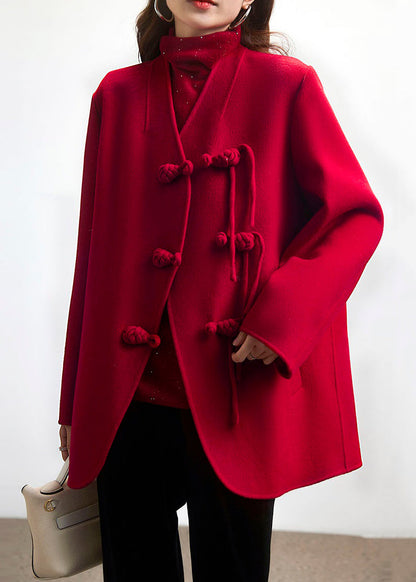 Beautifully Finished Coat in a Timeless Design