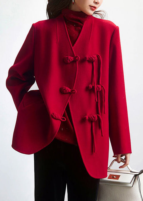 Beautifully Finished Coat in a Timeless Design