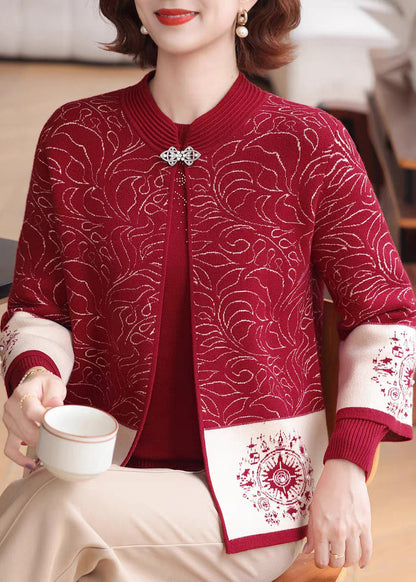 Classic Vintage Sweater with a Flattering Fit