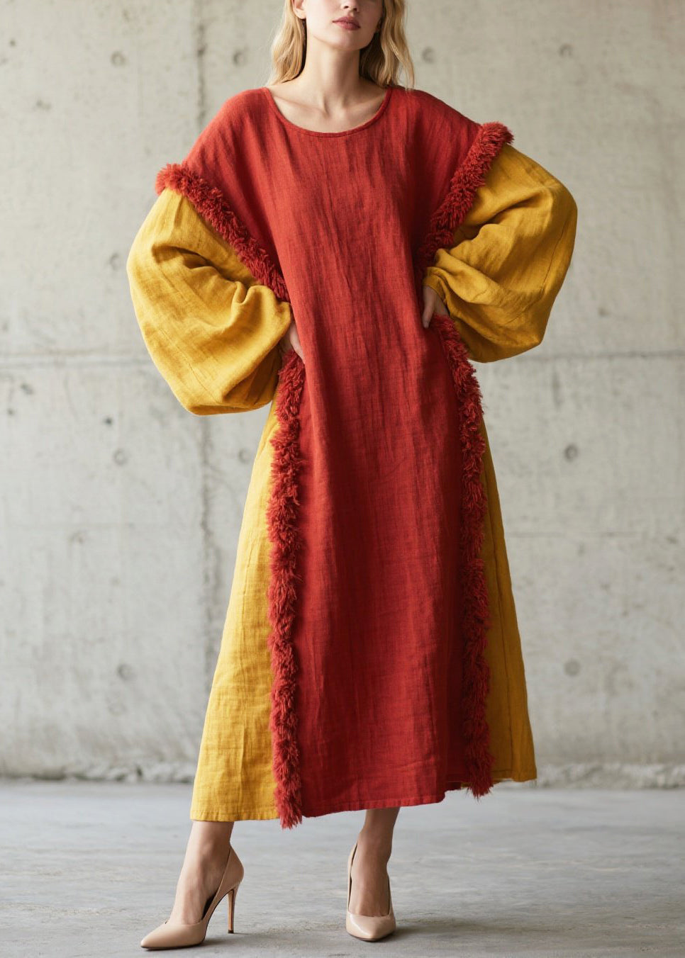 Beautifully Finished Dress in a Timeless Design