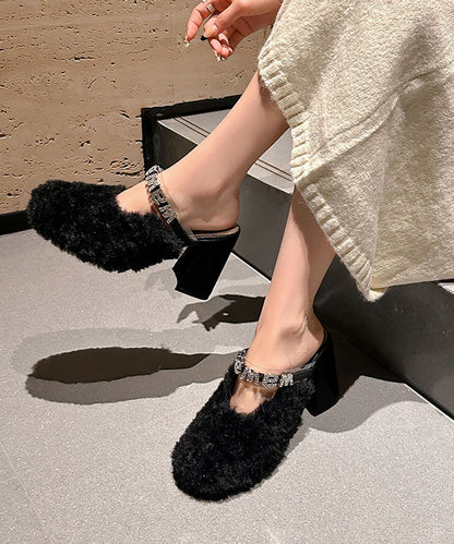 Graceful Orthopedic Slippers for Modern Look