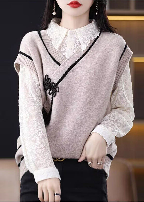 Sophisticated Garment with a Clean Classic Look