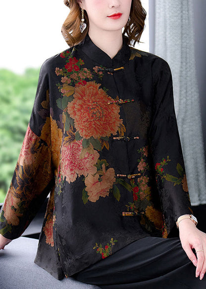 Gracefully Styled Coat for Any Occasion