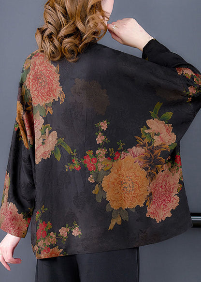 Gracefully Styled Coat for Any Occasion