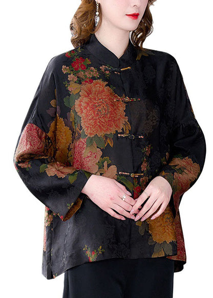 Gracefully Styled Coat for Any Occasion