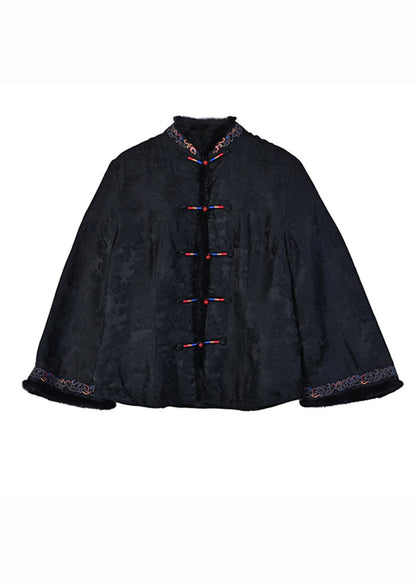 Elegantly Styled Coat for Everyday Wear