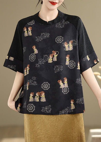 Beautifully Finished Blouse in a Timeless Design
