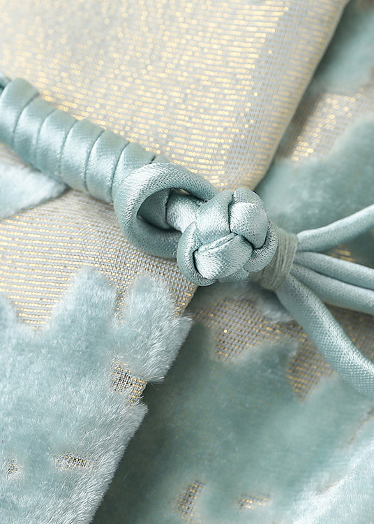 Beautifully Finished Coat in a Timeless Design