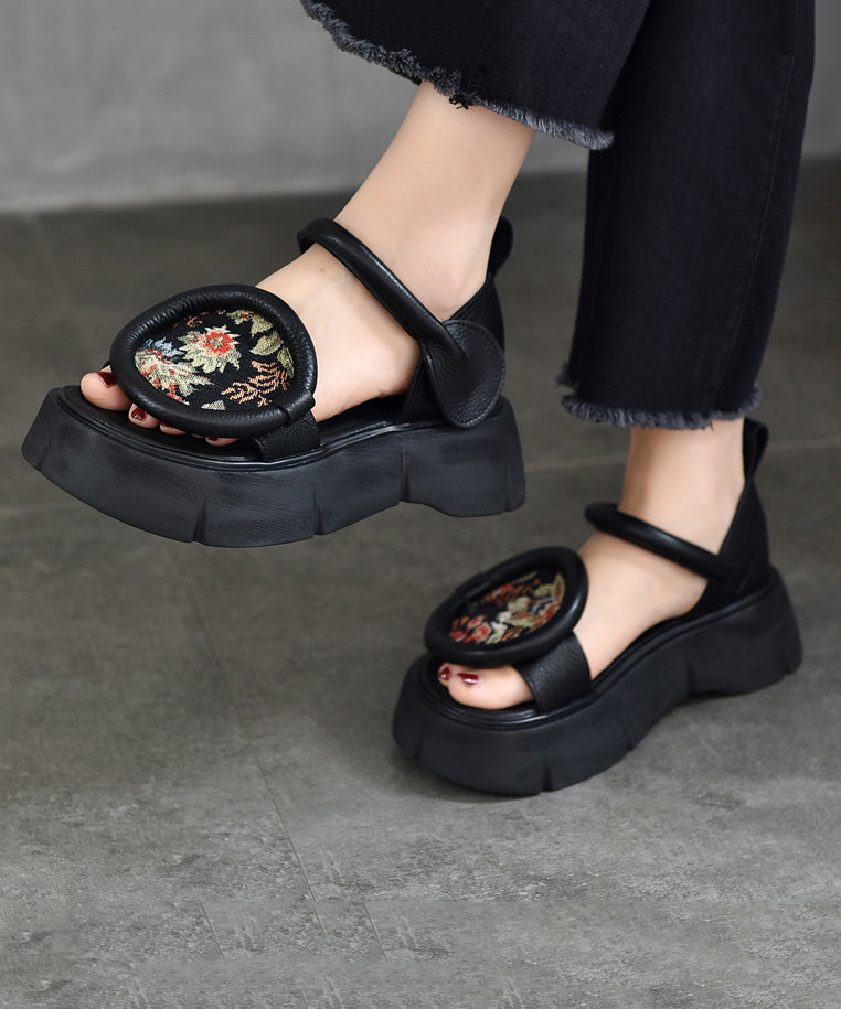 Graceful Orthopedic Sandals for Modern Look