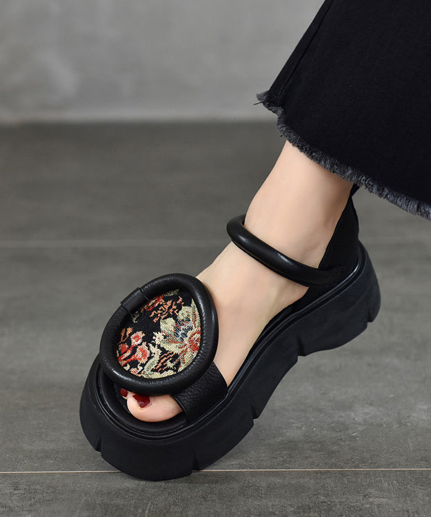 Graceful Orthopedic Sandals for Modern Look