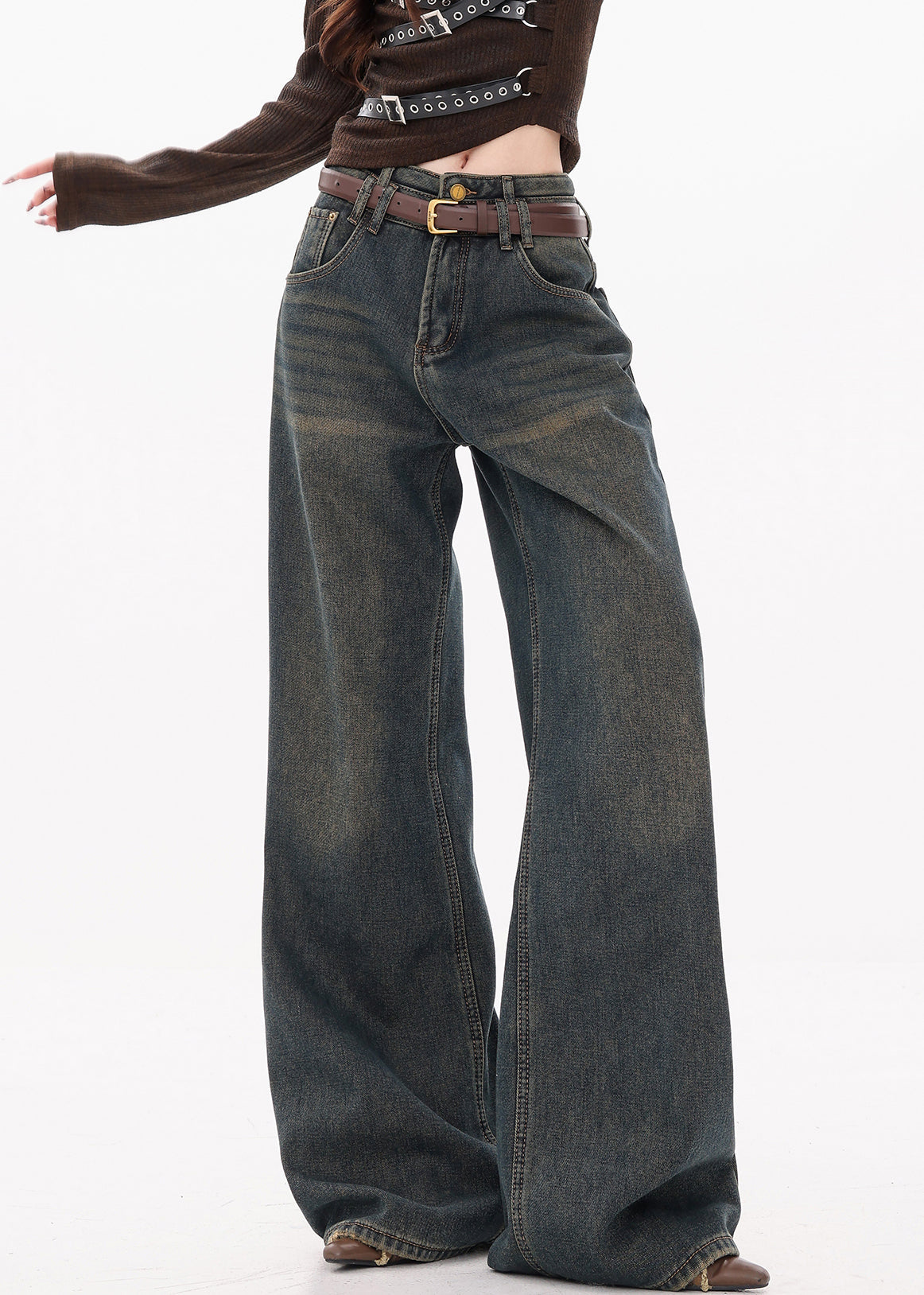 A Vintage Style Pants with Delicate Timeless Details