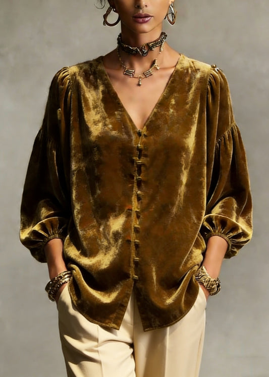 A Vintage Style Top with Delicate Timeless Details