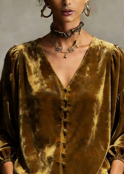 A Vintage Style Top with Delicate Timeless Details