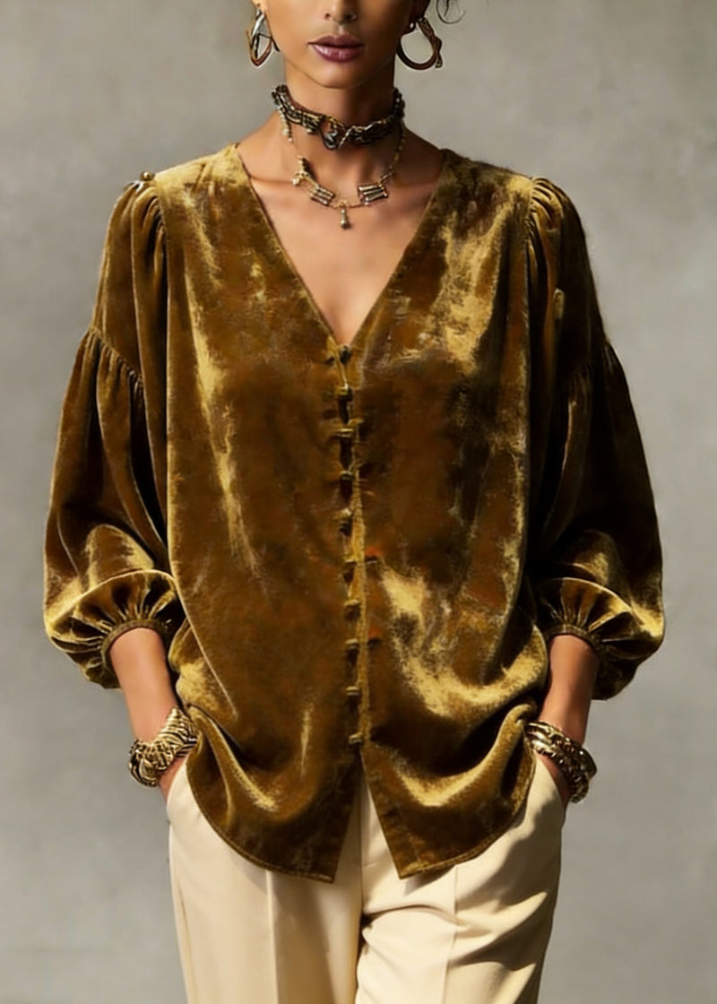 A Vintage Style Top with Delicate Timeless Details